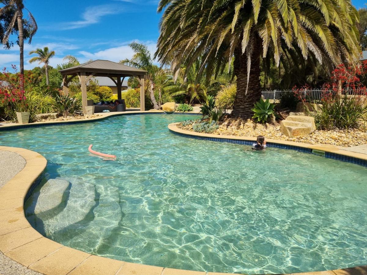 Island Cove Villas Cowes Exterior foto