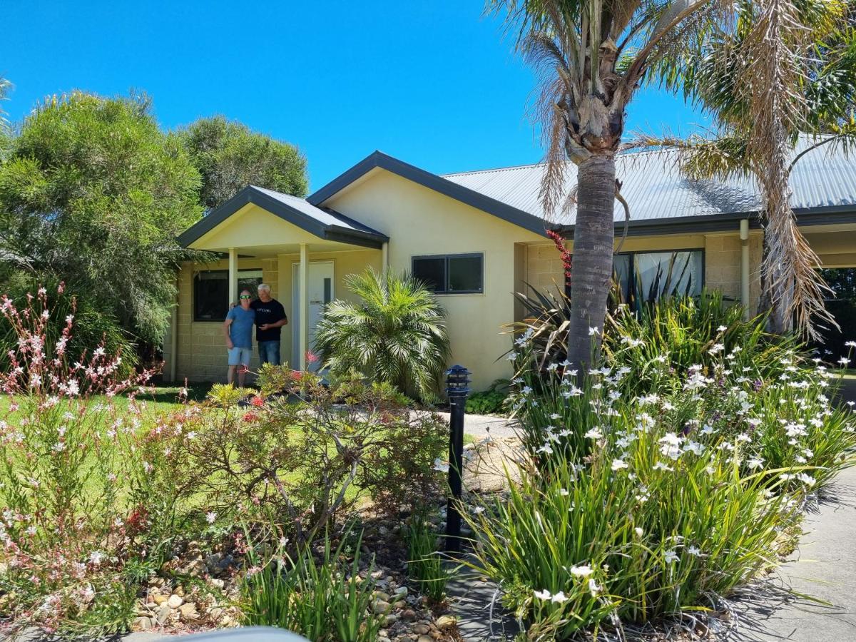 Island Cove Villas Cowes Exterior foto